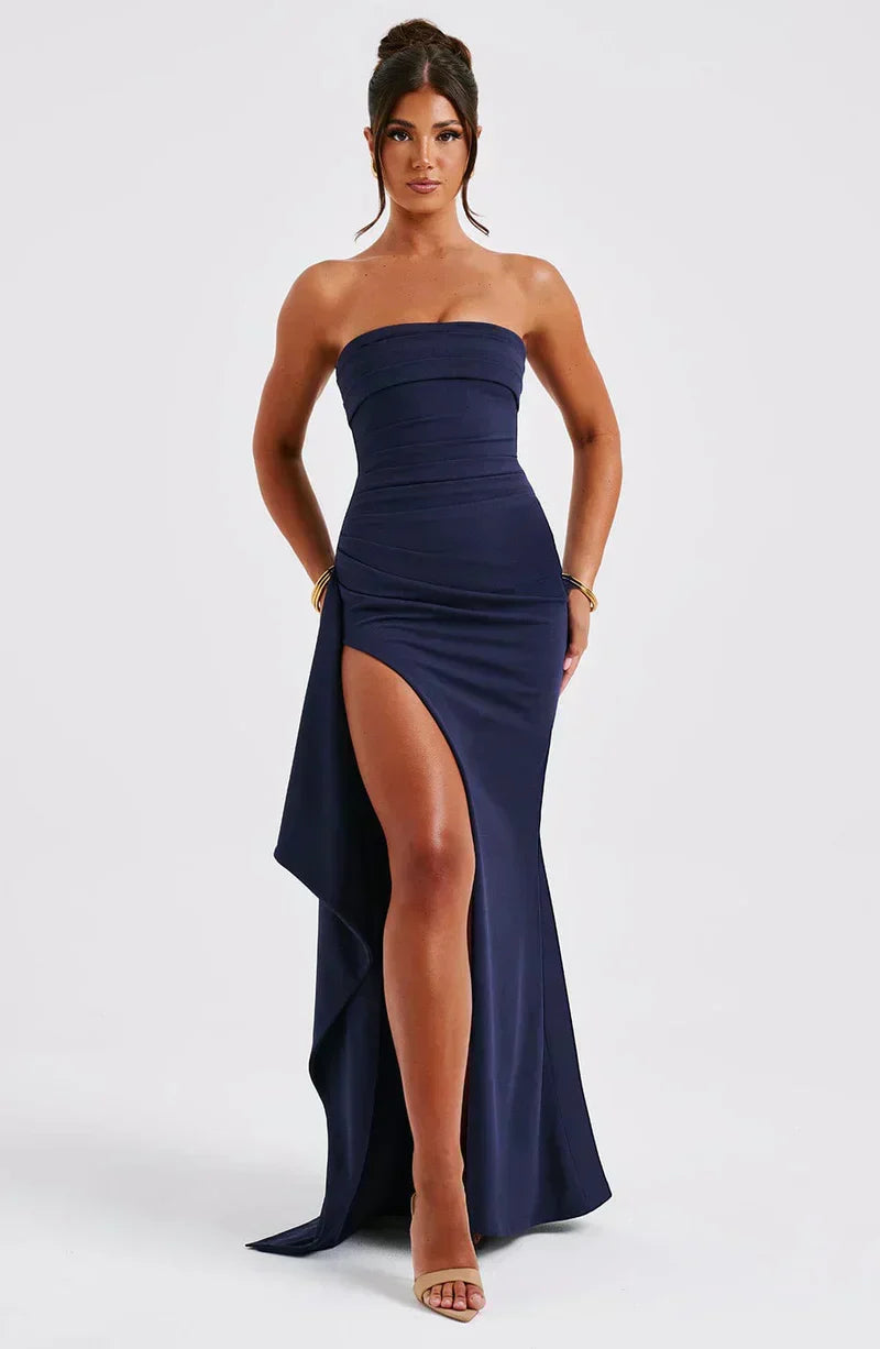 Scarlette | Twisted maxi dress without shoulders